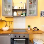 Daire Zentrale Altbauwohnung Im Helmholtzkiez *