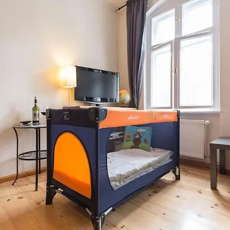 Zentrale Altbauwohnung Im Helmholtzkiez 柏林