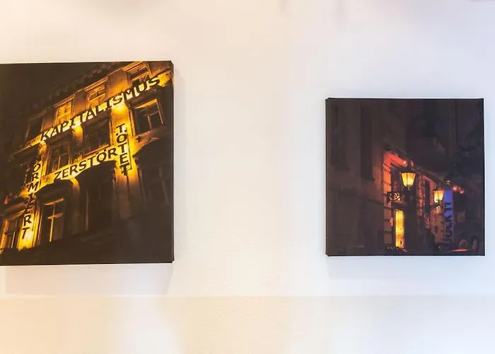 Zentrale Altbauwohnung Im Helmholtzkiez Apartment Berlin